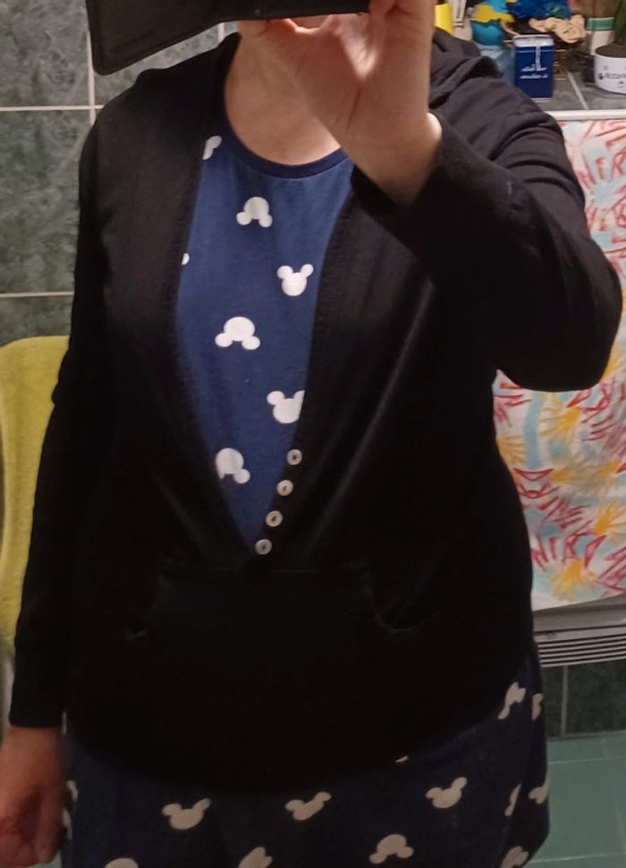 Haut manches longues à capuche - photo numéro 3