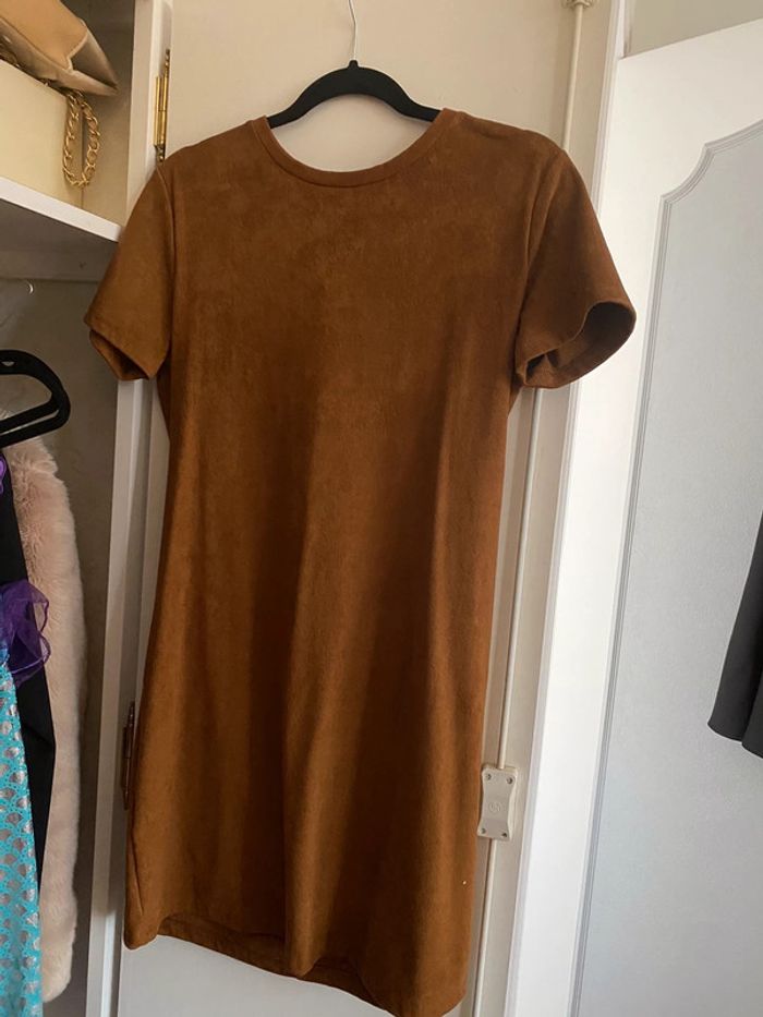 Robe mi court - photo numéro 2