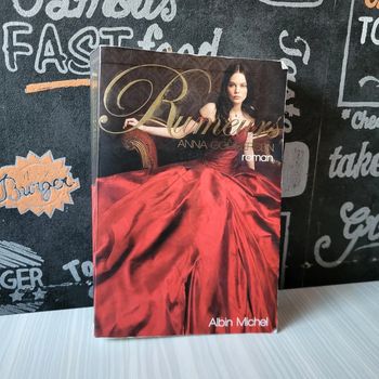 Rumeurs, de Anna Godbersen, en bon état