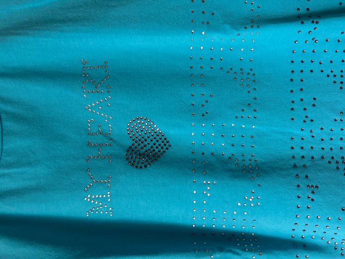 Tee-shirt stretch coeurs en sequins - photo numéro 2