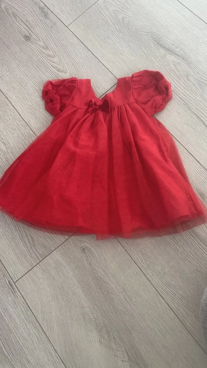 Robe taille 6 mois