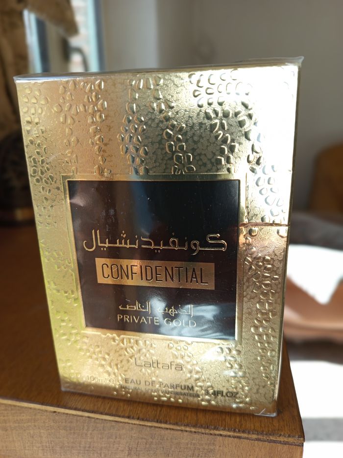 Parfum confidential private gold