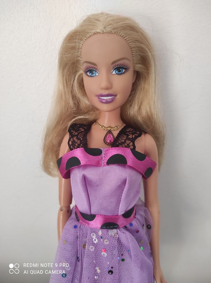 Poupée barbie - photo numéro 2