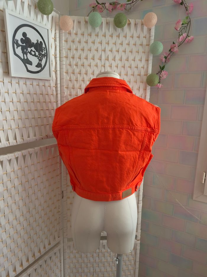 💕Jolie Veste en jean sans manches / Gilet cropped - BZB Orange  -femme  T.M 💕 - photo numéro 2