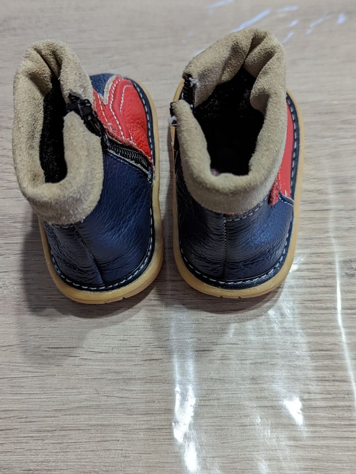 Bottines cuir taille 19 - photo numéro 4