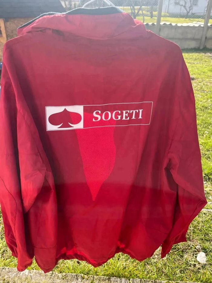 Veste légère rouge - photo numéro 2