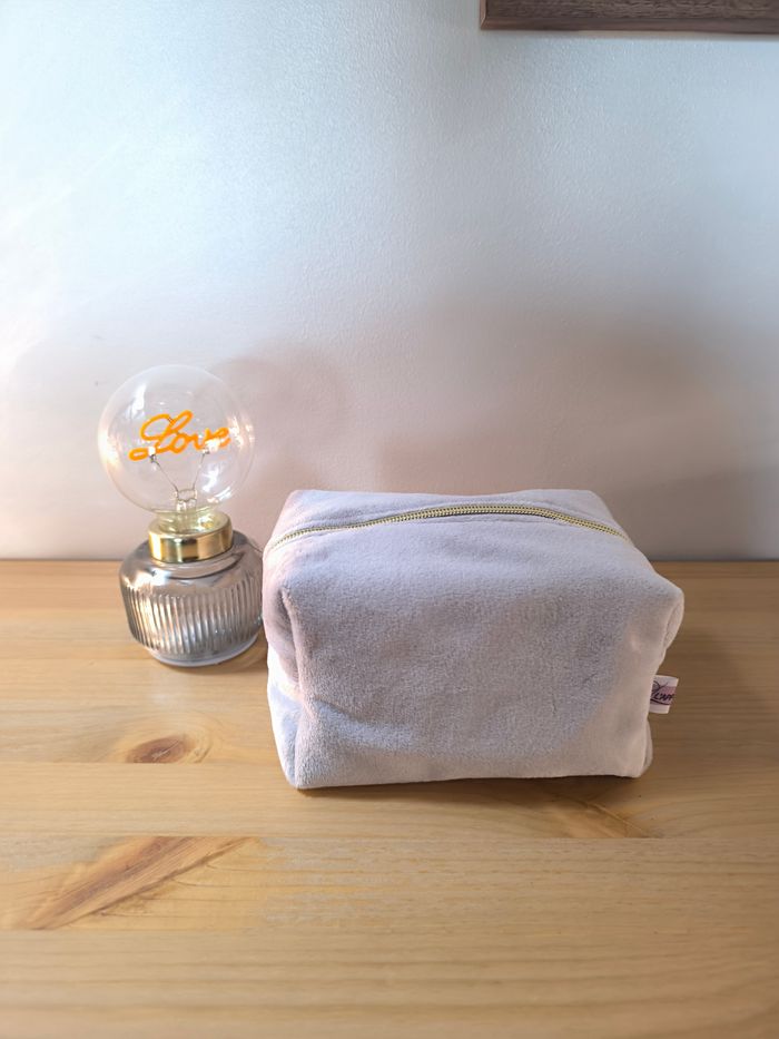 Coffret trousse maquillage et lingettes - photo numéro 2