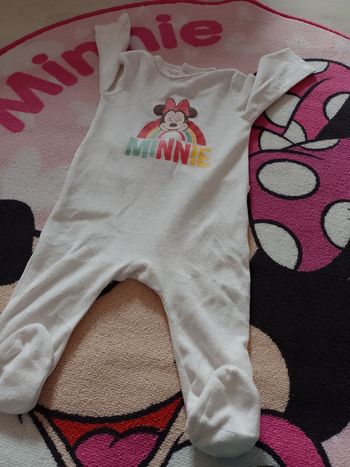 Pyjama Minnie arc en ciel 9 mois