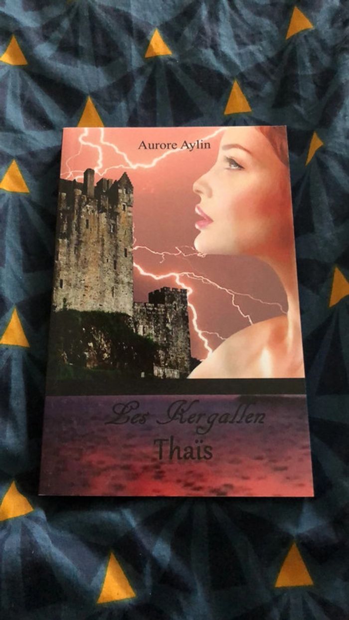 Livre les kergallen tome 1 thaïs