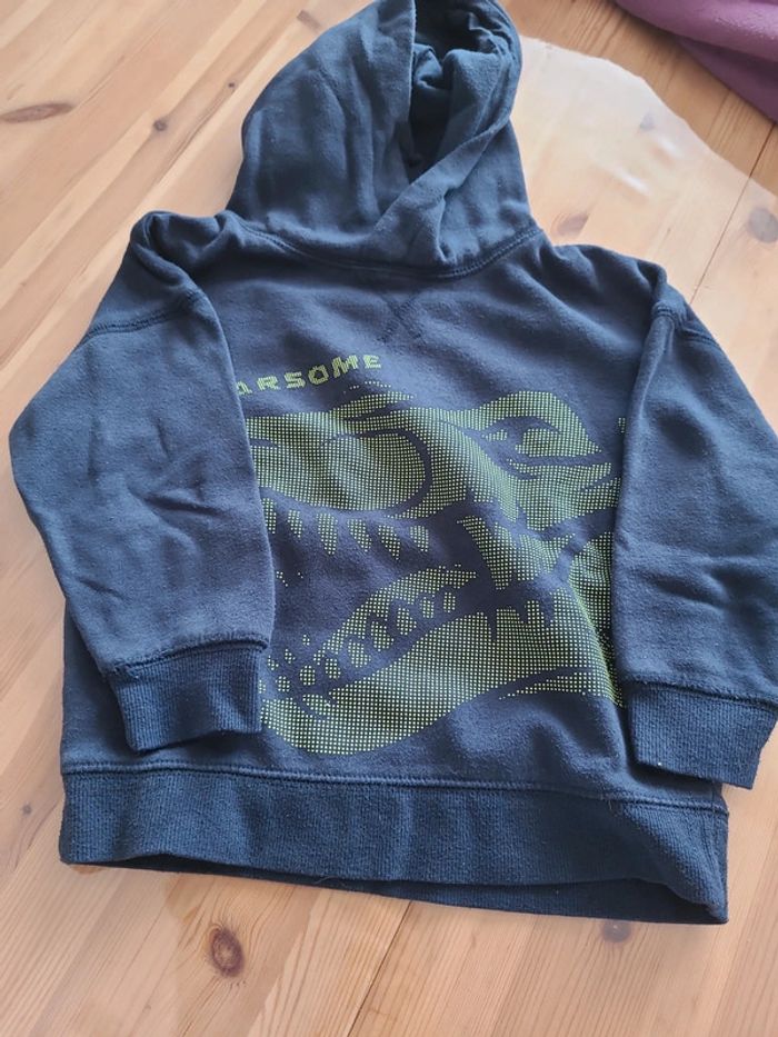 Sweat a capuche