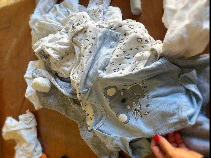 Jolie lot de 33 pièces garçon 1 mois en très bon état - photo numéro 7
