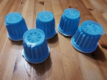 5 moules Tupperware