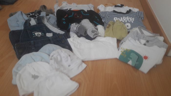 Lot bebe 1 mois 57 vetement - photo numéro 3