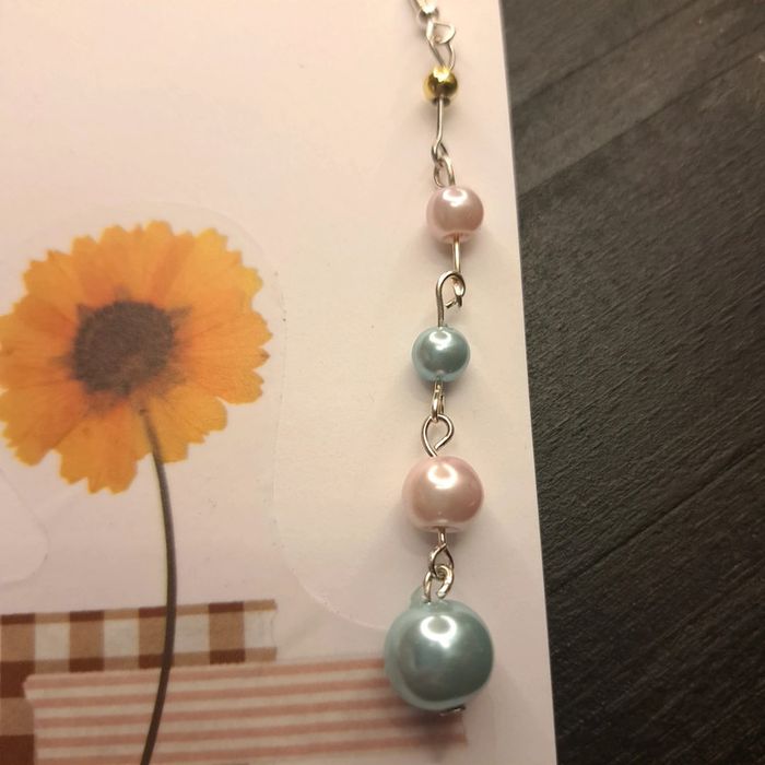 Paire de boucles d'oreilles pendante pastel - photo numéro 6