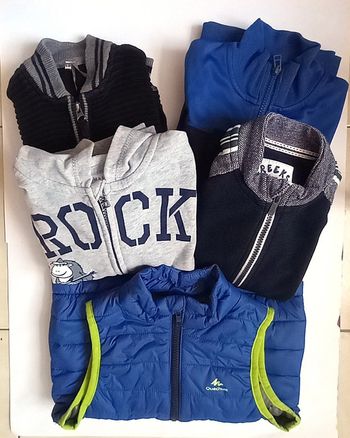 Lot 5 vestes 5 ans