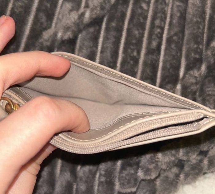 Portefeuille / porte-cartes Primark – Neuf sans étiquette - photo numéro 4