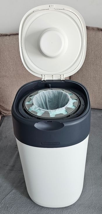 Poubelle a couche twist & click Tommee Tippee