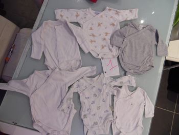 lot de 6 bodies  manche longue 0 mois