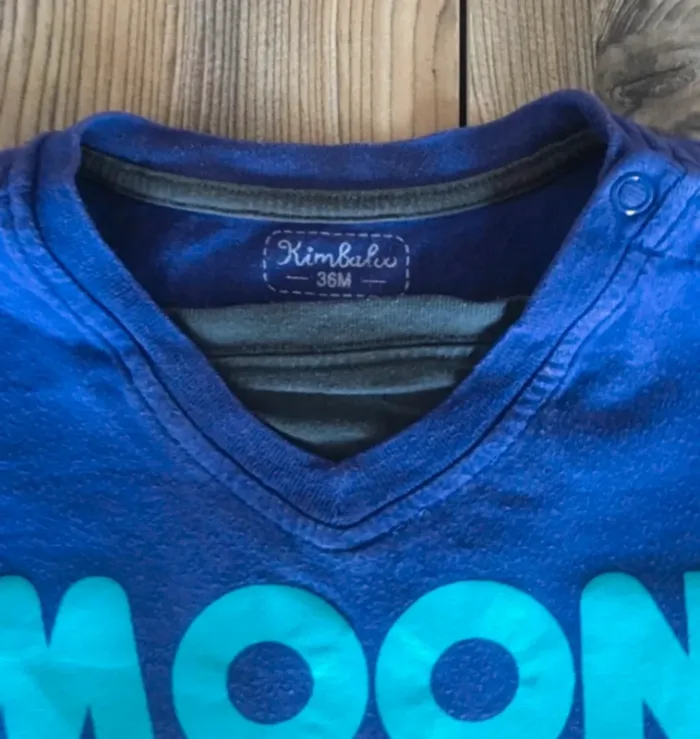 Lot 3 ans, 3 pantalons, 2 t shirts manches longues et un manche courte, un sweat - photo numéro 3
