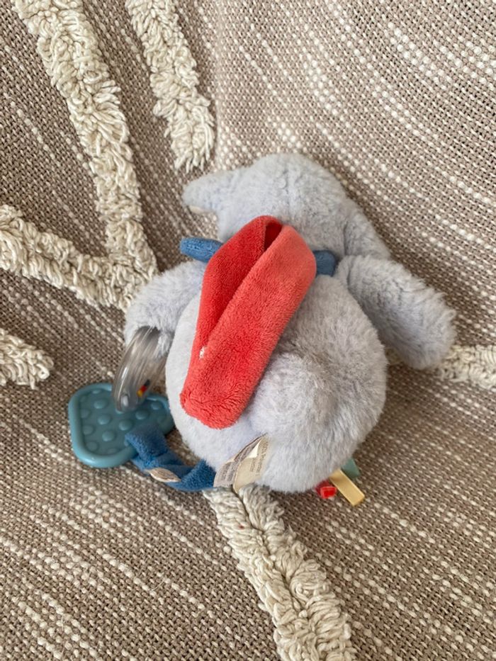 Peluche doudou d'éveil 25cm Noukie's Guss et Victor mouton brebis blanc bleu et rouge parfait état - photo numéro 3