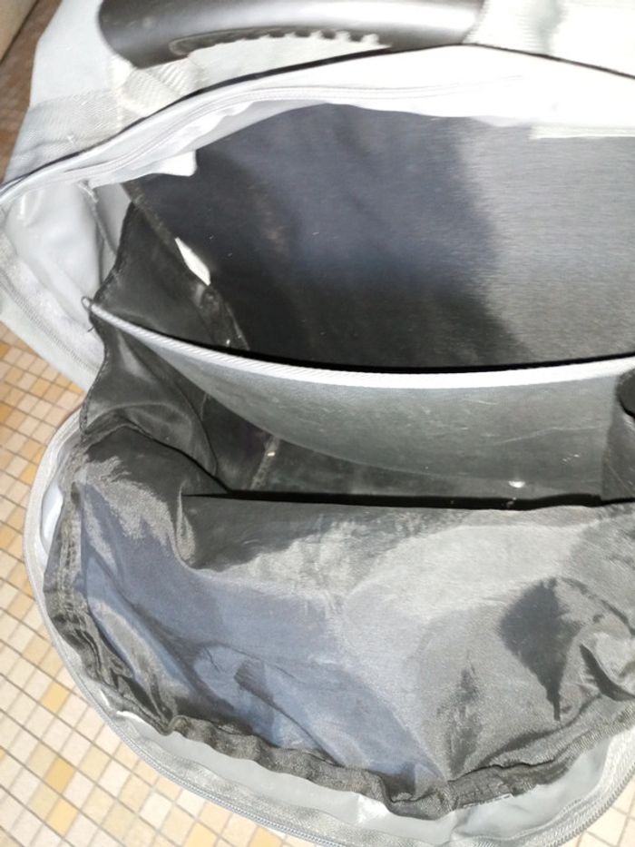 Sac école à dos et roulettes - photo numéro 2
