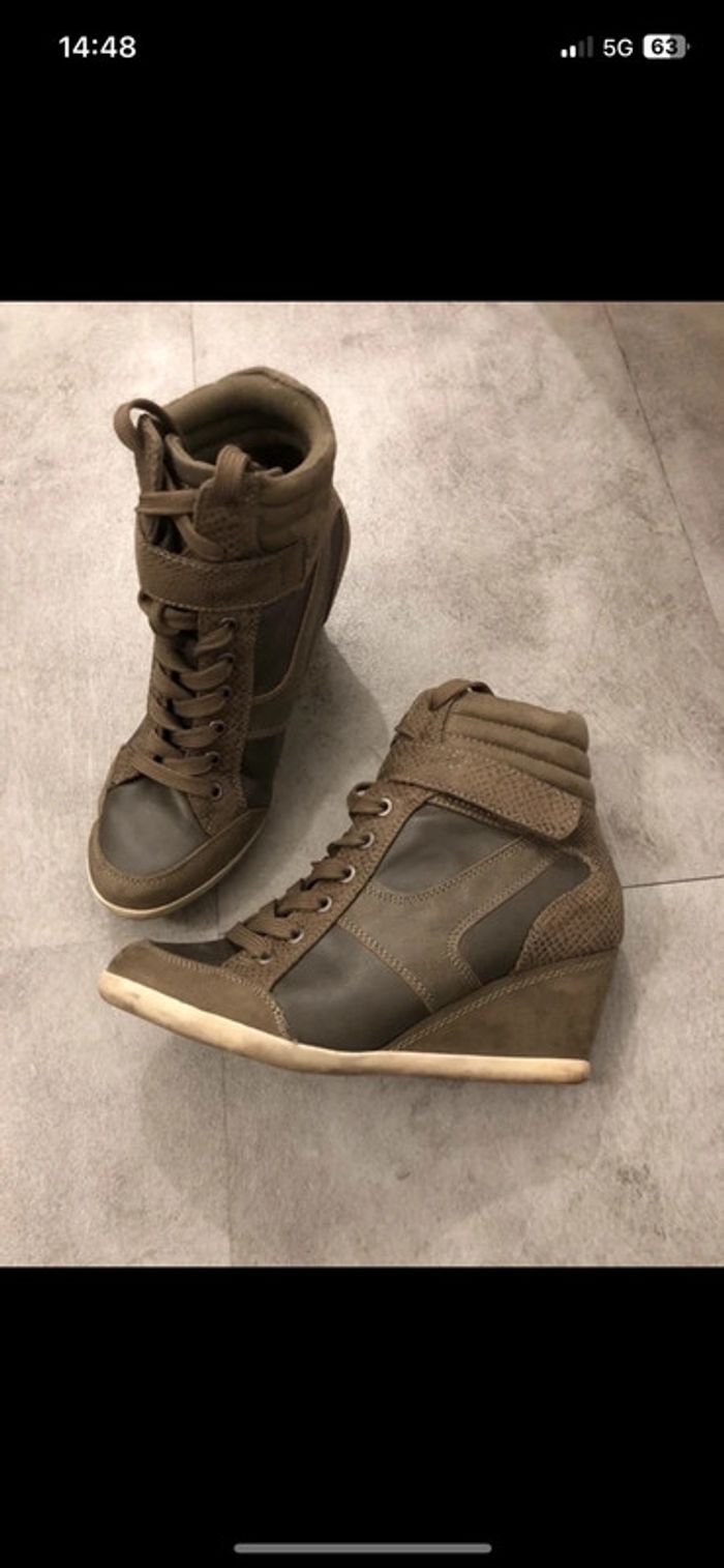 Chaussures compensées 37 Closer