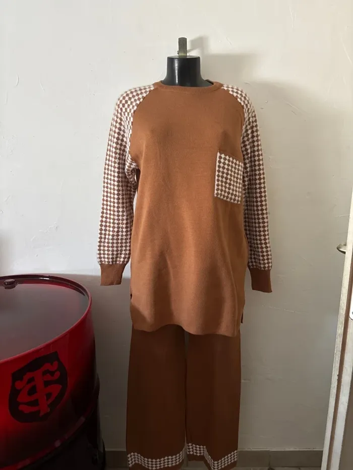 Ensemble, pantalon large, 538