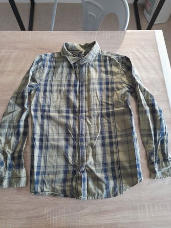 Chemise à carreaux