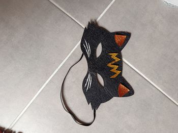 Masque chat