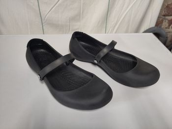 Crocs
Modèle "Alice work"  W7 = 37 / 38