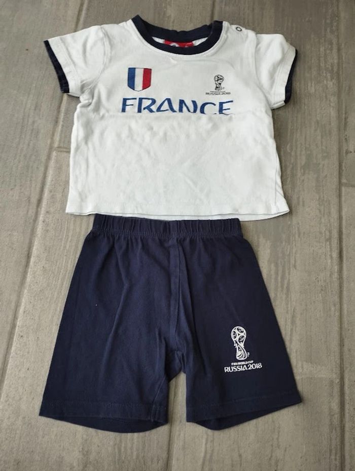Lot n°328 Ensemble short + T-shirt France Russia 2018 18 mois - photo numéro 2
