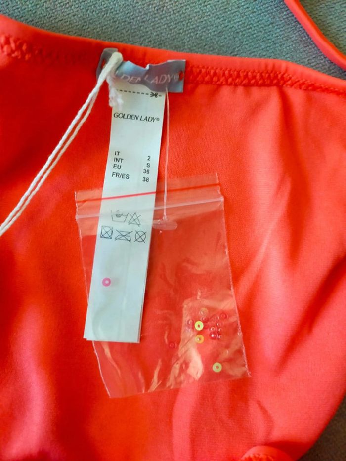 Bikini 2 pièces orange fluo – Haut 85 / Bas 38 – Neuf avec étiquette - photo numéro 6