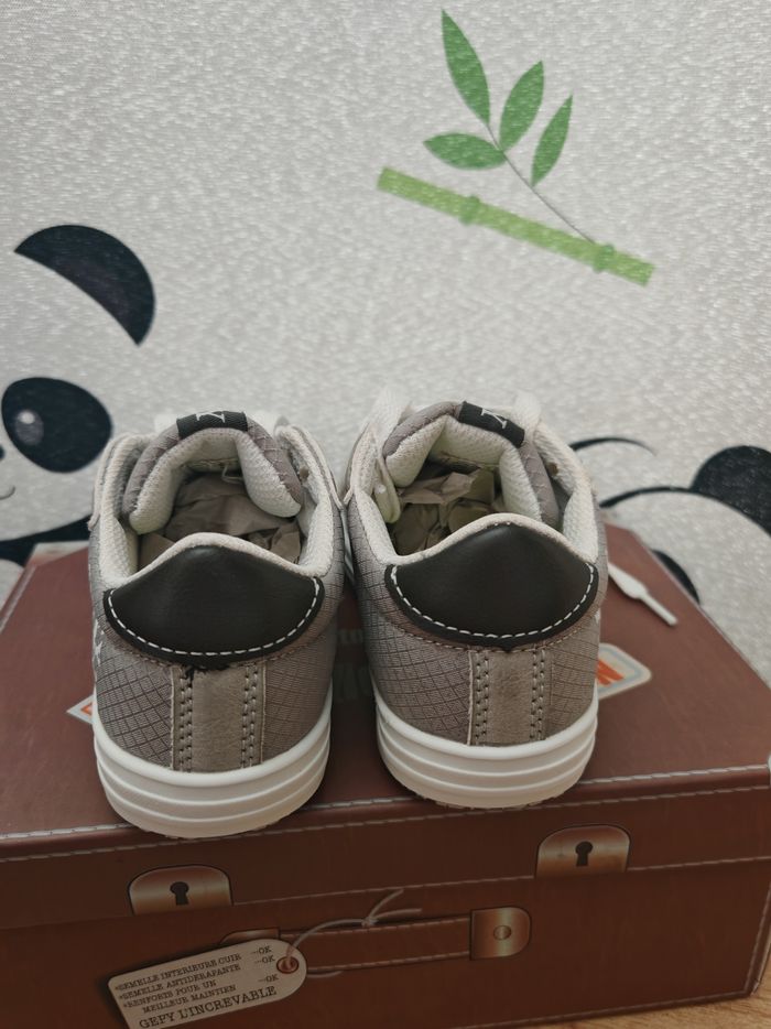 Chaussure garçon neuve pointure 26 - photo numéro 6