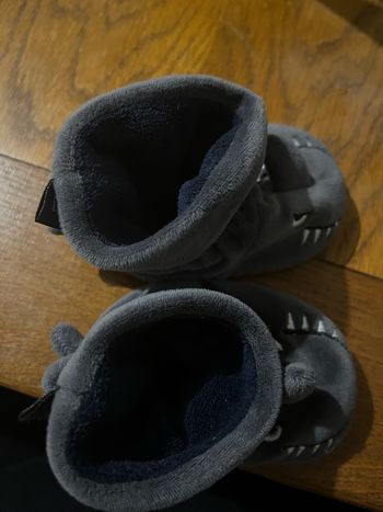 Chausson garçon taille 15/16 Isotoner