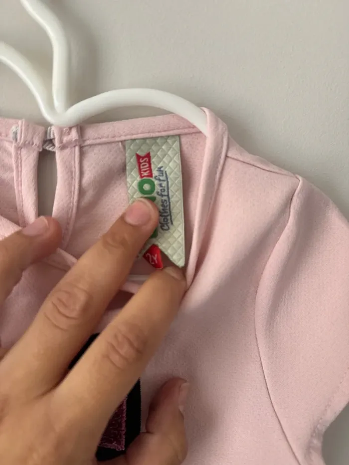 👗 robe -bébé fille - 2 ans -denokids - printemps été - bon état - photo numéro 3