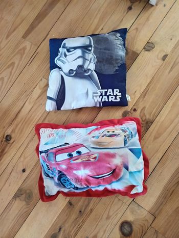 Coussin Cars ou Stars Wars
