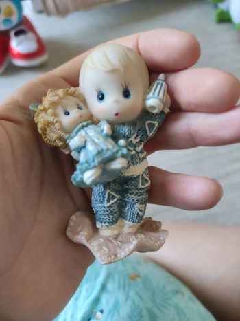 Figurine sujet bébé poupée garçon