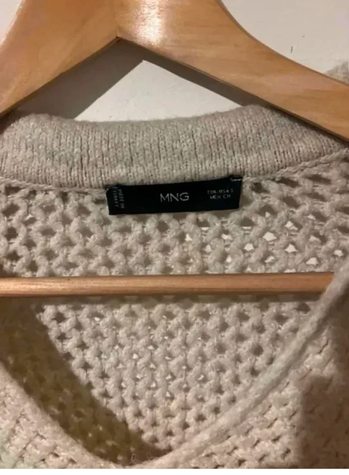 Très  beau  pull  d’hiver  Mango  -  taille  S - photo numéro 2