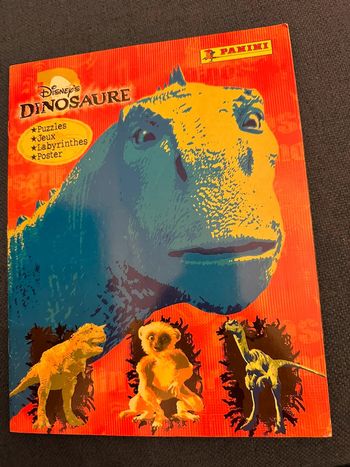 Album livre Panini complet stickers autocollants Disney Dinosaures