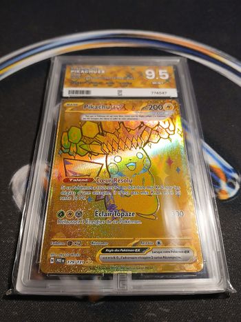 Pikachu EX 🇫🇷 179/131 EV 8.5 – Evolutions Prismatiques • Gold • Pure Grading 9,5