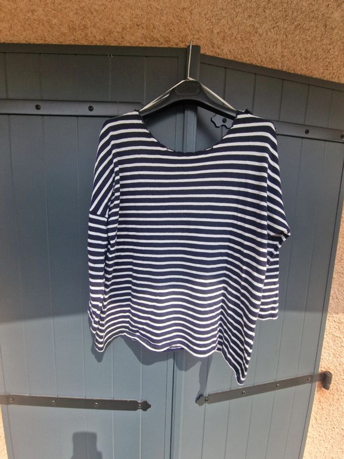 Haut marinière bleu a finition festonné