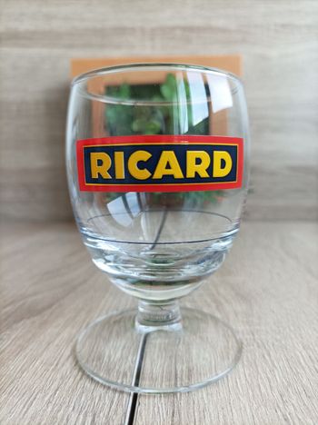 Verre Ricard