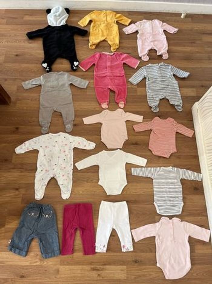 Lot vêtements bébé 1 mois - photo numéro 5