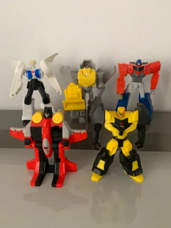 Lot de 5 Figurines Transformers – Robots à collectionner