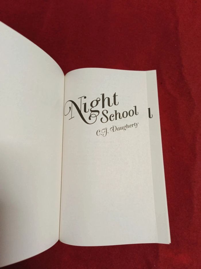 Night school tome 3 " Rupture " C.J Daugherty " PKJ - photo numéro 6