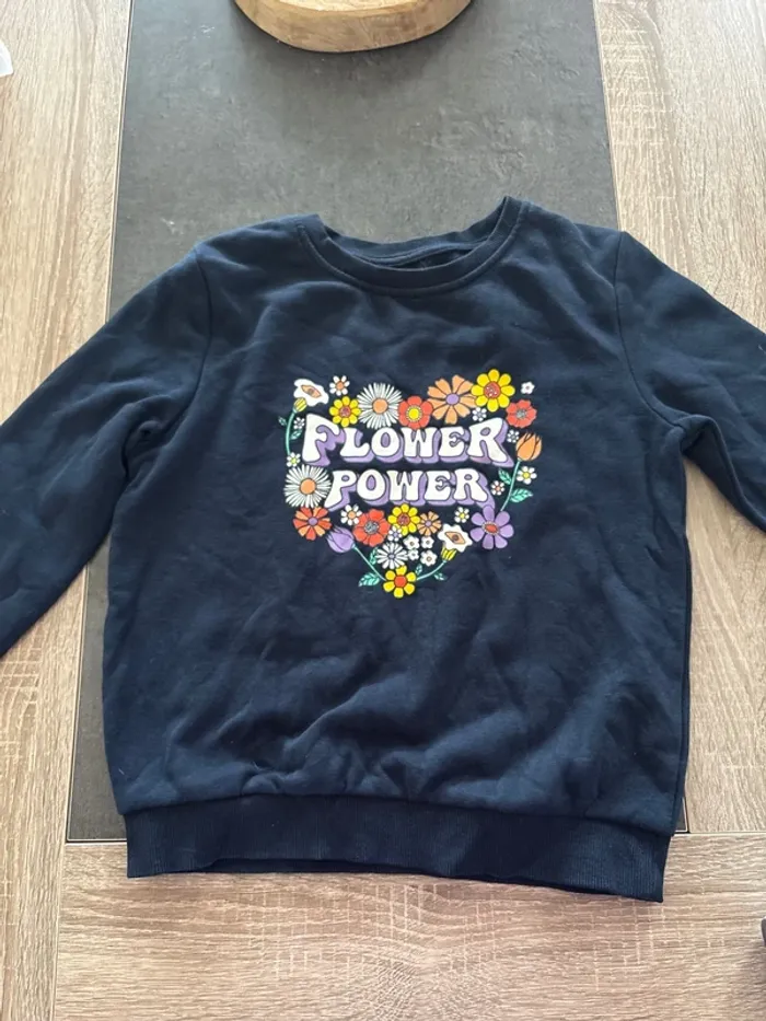 Pull fille 138