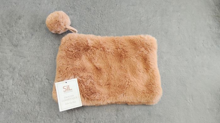 Trousse cosmétique neuve