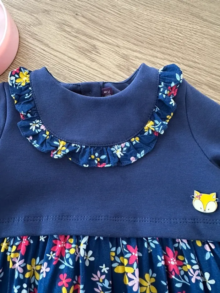 Robe bleue fleurie 9 mois - photo numéro 3