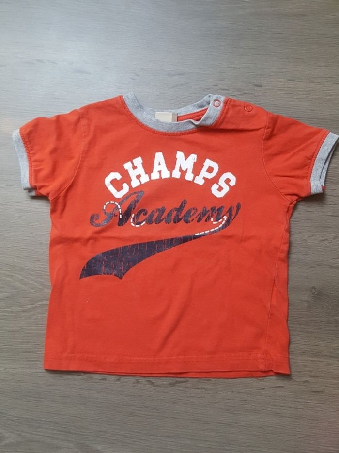 T-shirt manches courtes taille 86