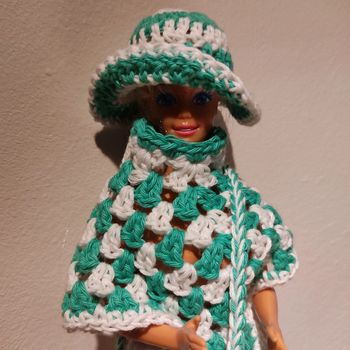 Vêtements pour Barbie 2€.